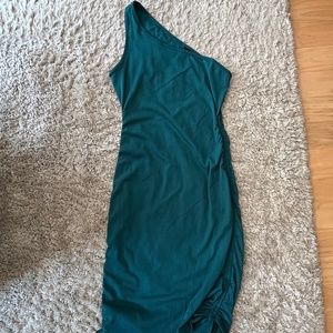 Asymmetrical Midi Dresses Size Medium